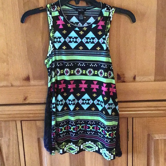 Rue21 Small lribbed Aztec tank/side lace panel - Picture 1 of 3